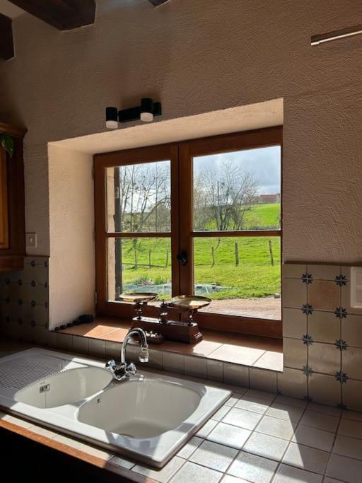 La Maison De Barbara La Guiche Extérieur photo