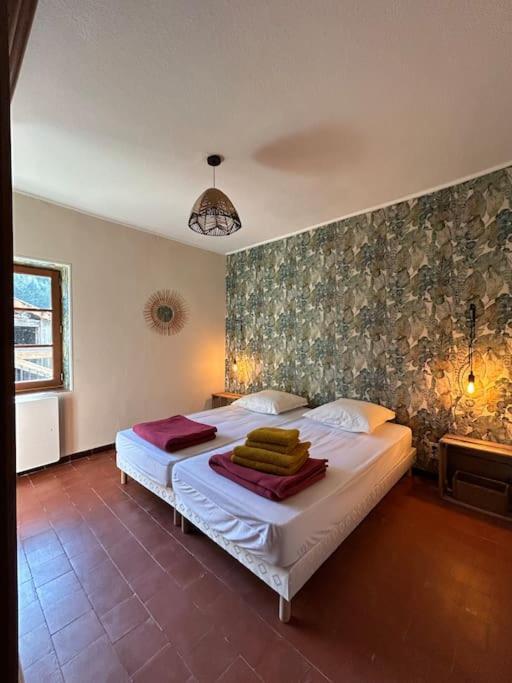 La Maison De Barbara La Guiche Extérieur photo